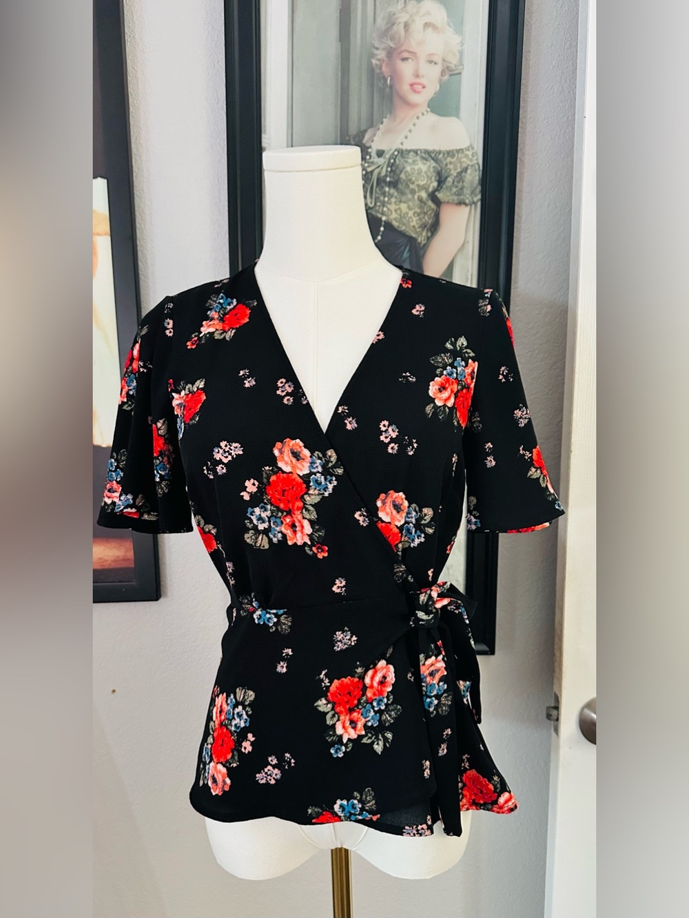 Meraki Black Floral Wrap Peplum Blouse Tie Waist Flutter Sleeve